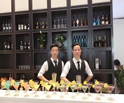 和興廣場【萬圣節(jié)狂歡日雞尾酒派對酒會實踐】佛山展翅調酒咖啡西點培訓學校